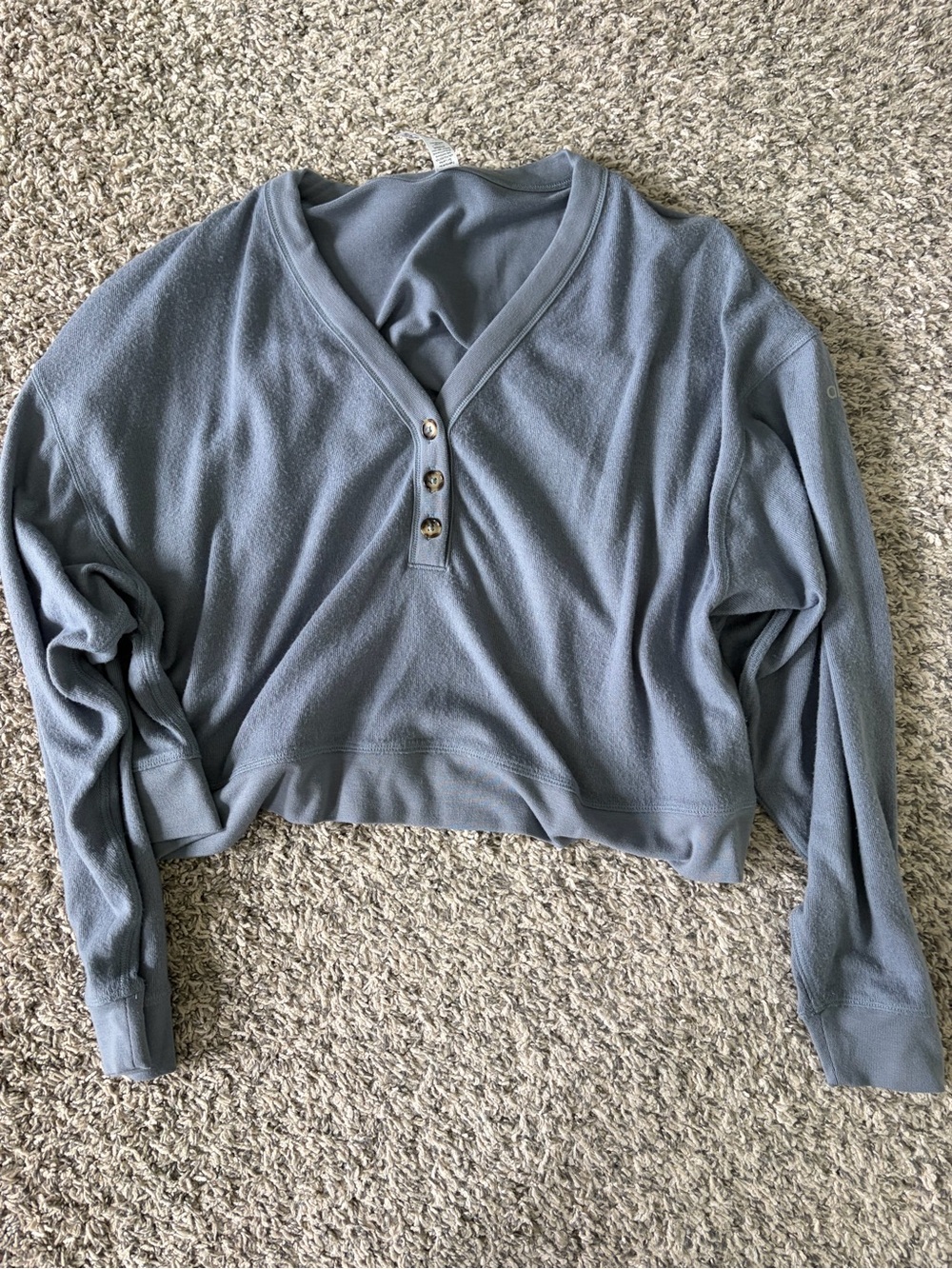 ALO Yoga Women's V-Neck Button Pullover Sweater - Dusty Blue Gray